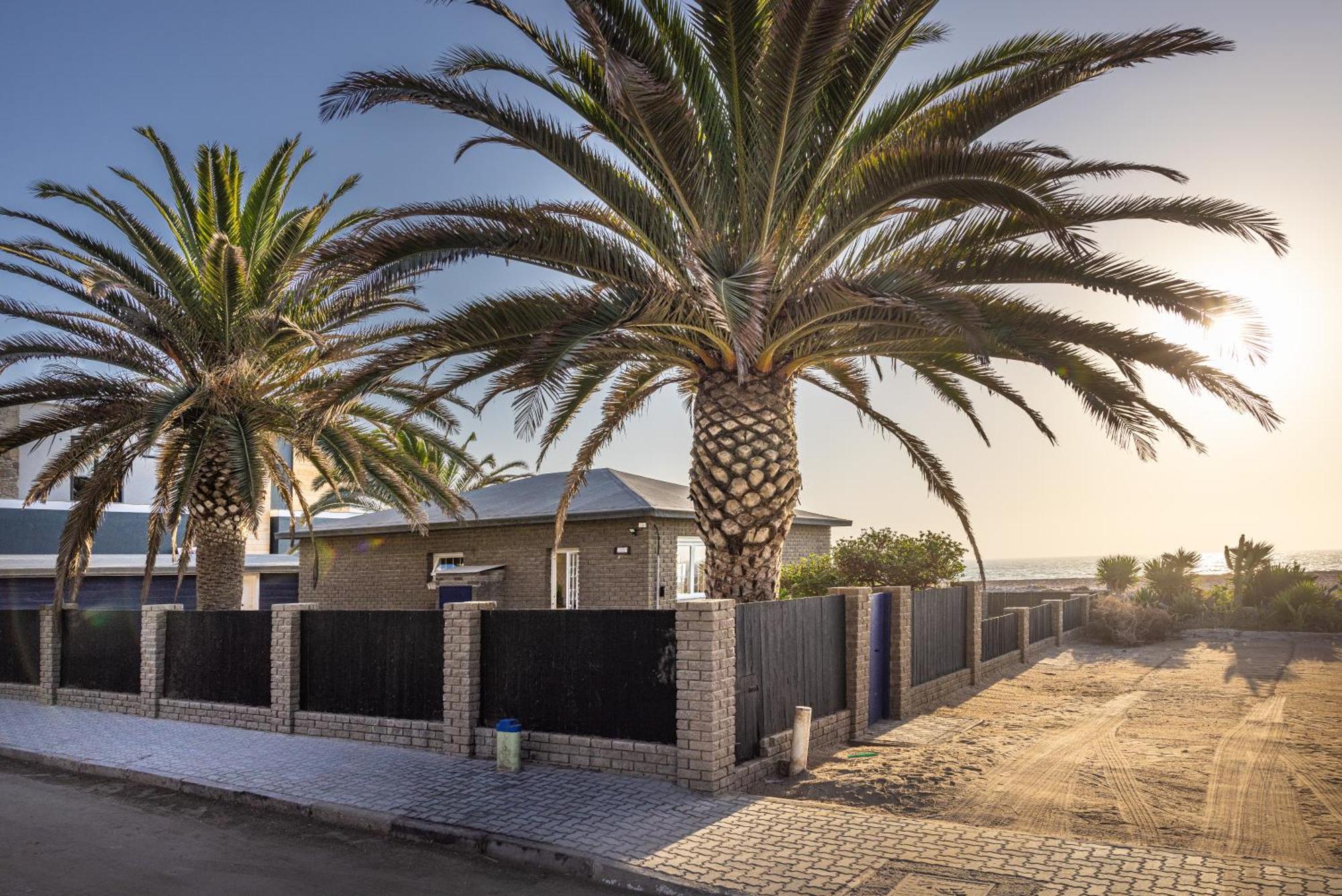 Swakopmund Seafront Cottage Exterior photo